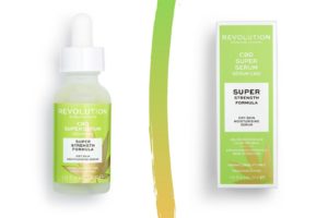 Testirala sam Revolution Skincare CBD Super Serum. Moja suha koža ga obožava
